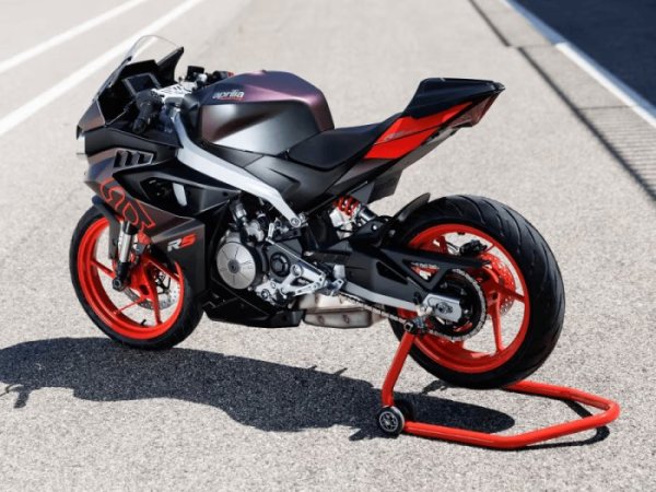 Aprilia RS 457 2027 A2 {JPEG}