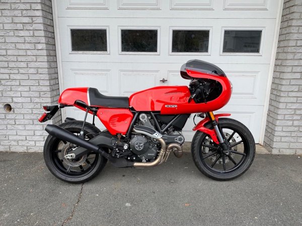 ducati scrambler custom rumble café racer desmo 60s